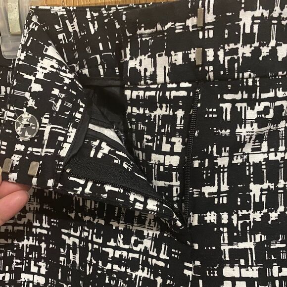 APT.9 WOMEN’s BLACK & WHITE MID RISE CAPRI PANTS Sz- 4 - Picture 3 of 6